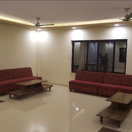 Hotel Shehnai Garden Khurai Esterno foto